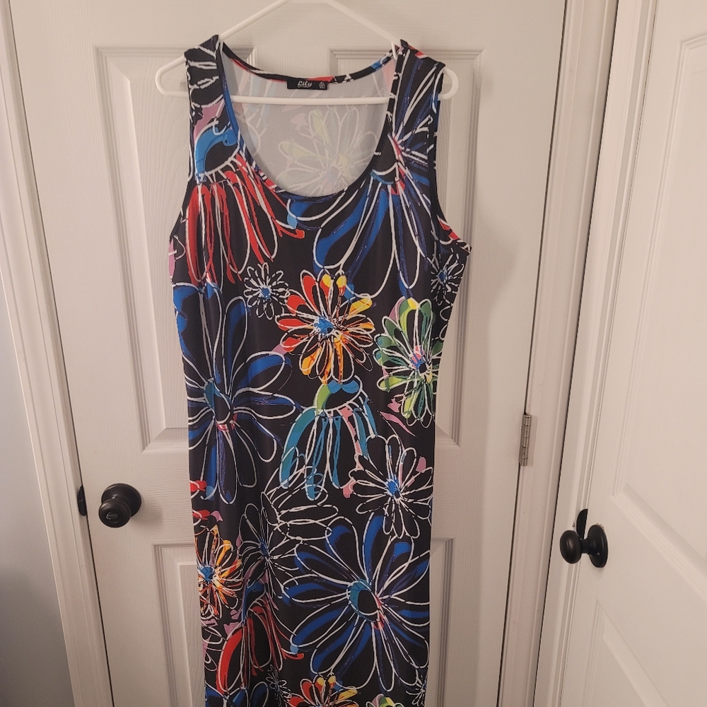 Cute sundress.